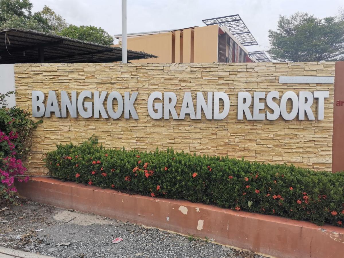 Bangkok.Grand.Resort Bang Bo Екстериор снимка