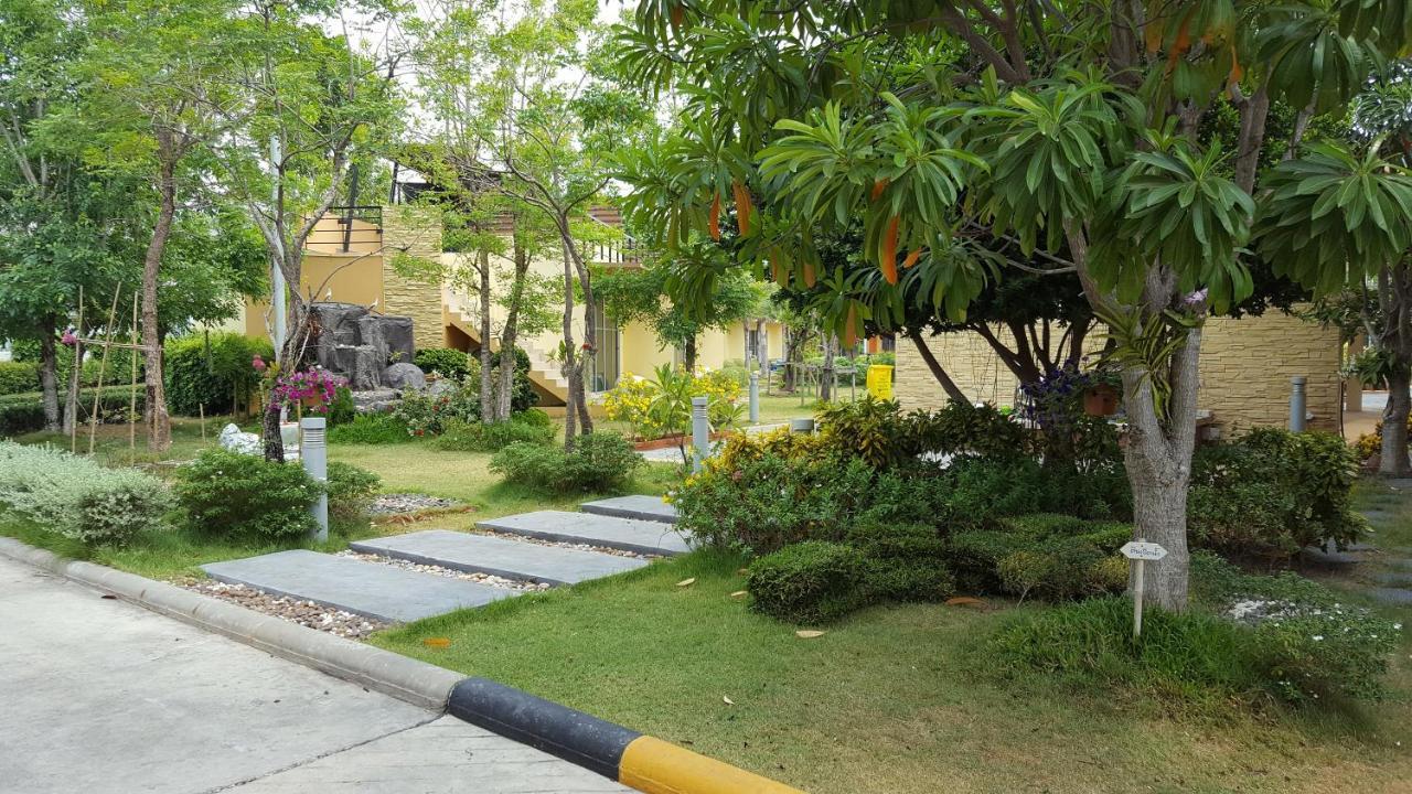 Bangkok.Grand.Resort Bang Bo Екстериор снимка