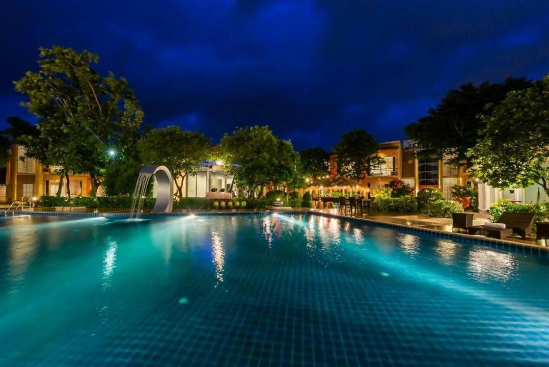 Bangkok.Grand.Resort Bang Bo Екстериор снимка