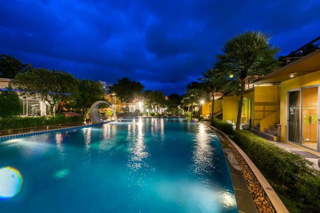 Bangkok.Grand.Resort Bang Bo Екстериор снимка