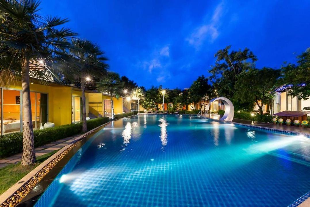 Bangkok.Grand.Resort Bang Bo Екстериор снимка