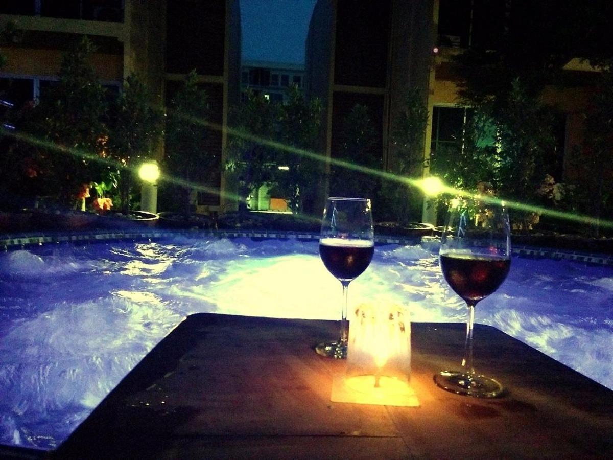 Bangkok.Grand.Resort Bang Bo Екстериор снимка
